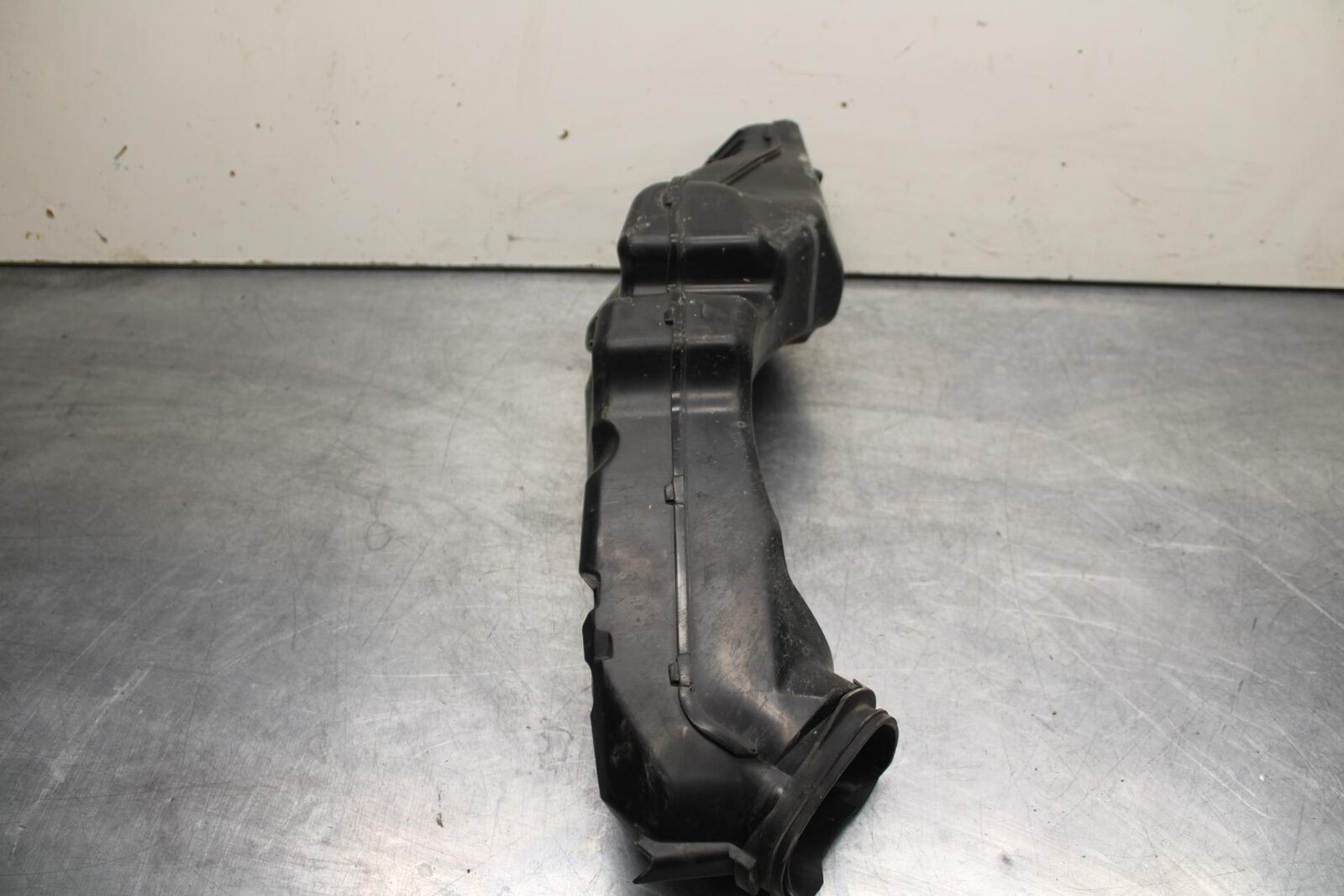 2011 Suzuki GSXR600 RIGHT LEFT AIR INTAKE DUCTS BB605
