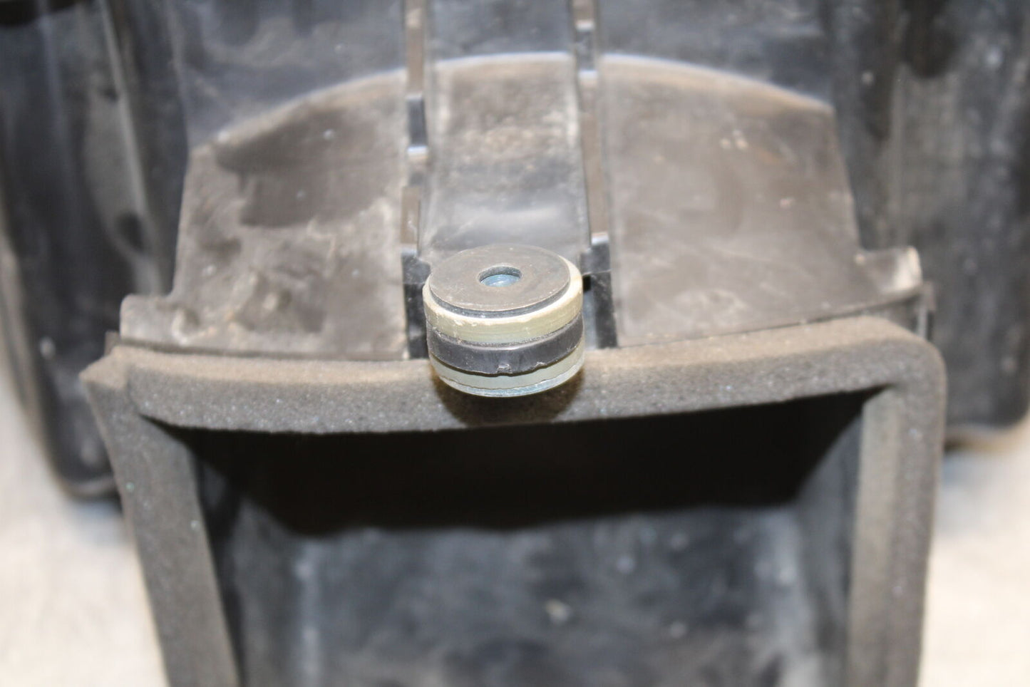 13-18 KAWASAKI NINJA ZX6R AIRBOX AIR INTAKE FILTER BOX 11010-0893 BB666