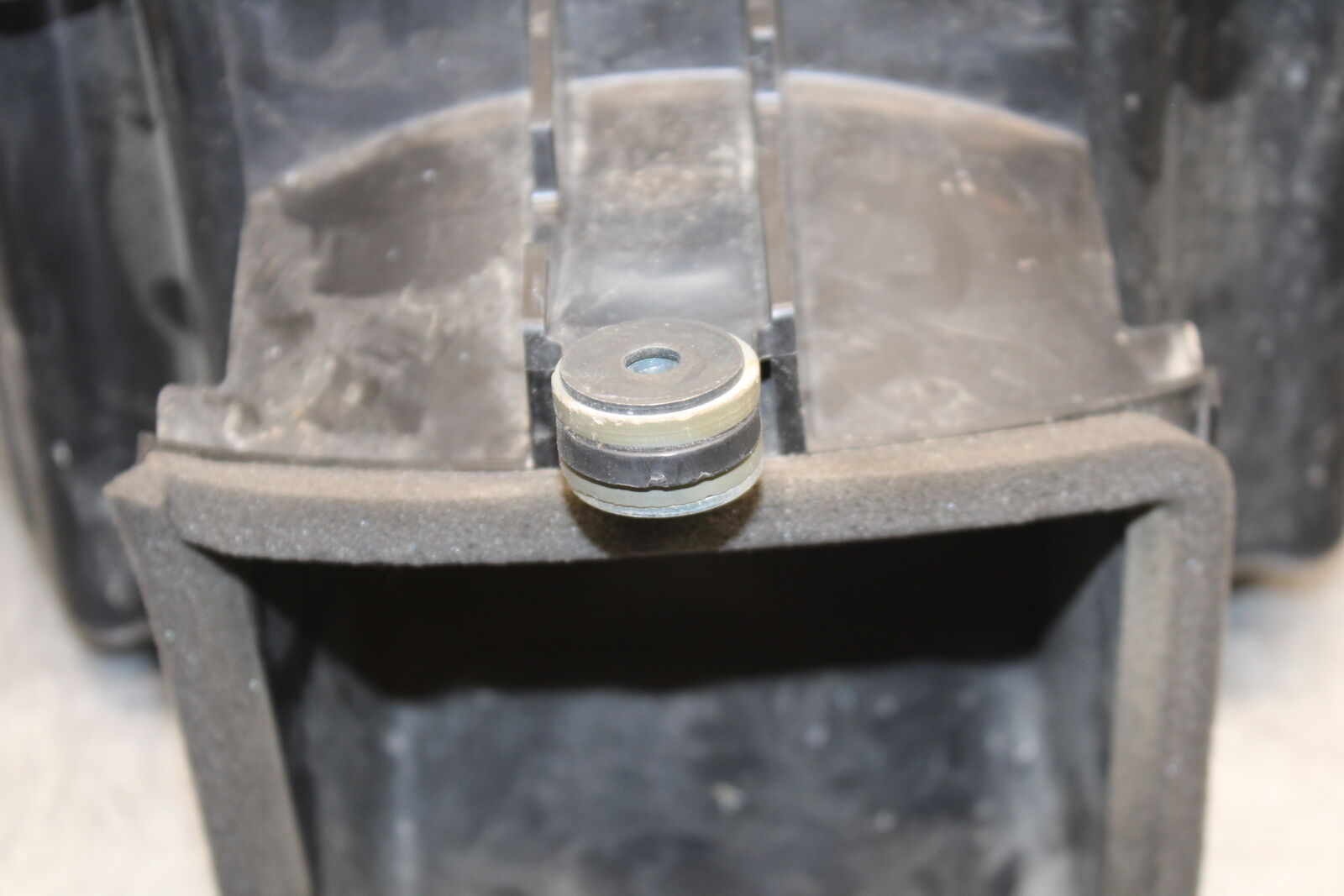 13-18 KAWASAKI NINJA ZX6R AIRBOX AIR INTAKE FILTER BOX 11010-0893 BB666