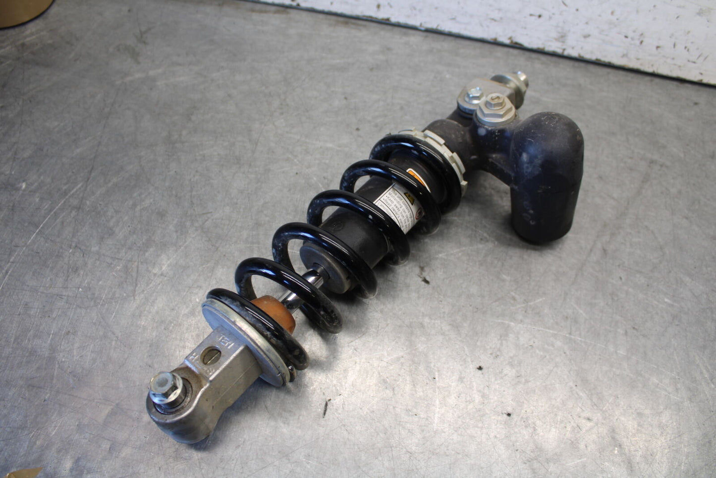 11-24 SUZUKI GSXR750 REAR BACK SHOCK ABSORBER SUSPENSION  BB687