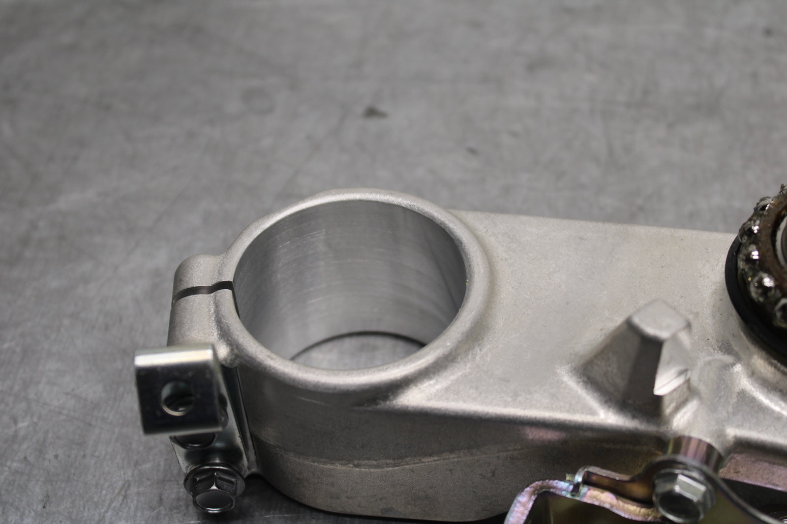 12-25 KAWASAKI NINJA ZX14R NEW!! FRONT FORKS CLAMP LOWER TRIPLE TREE STEM BB757