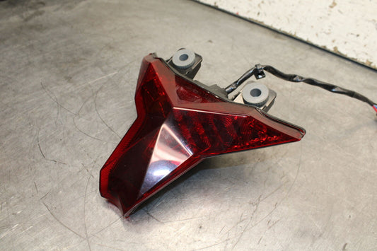 19-22 KAWASAKI Z400 REAR TAIL TAILLIGHT BACK BRAKE LIGHT BB738