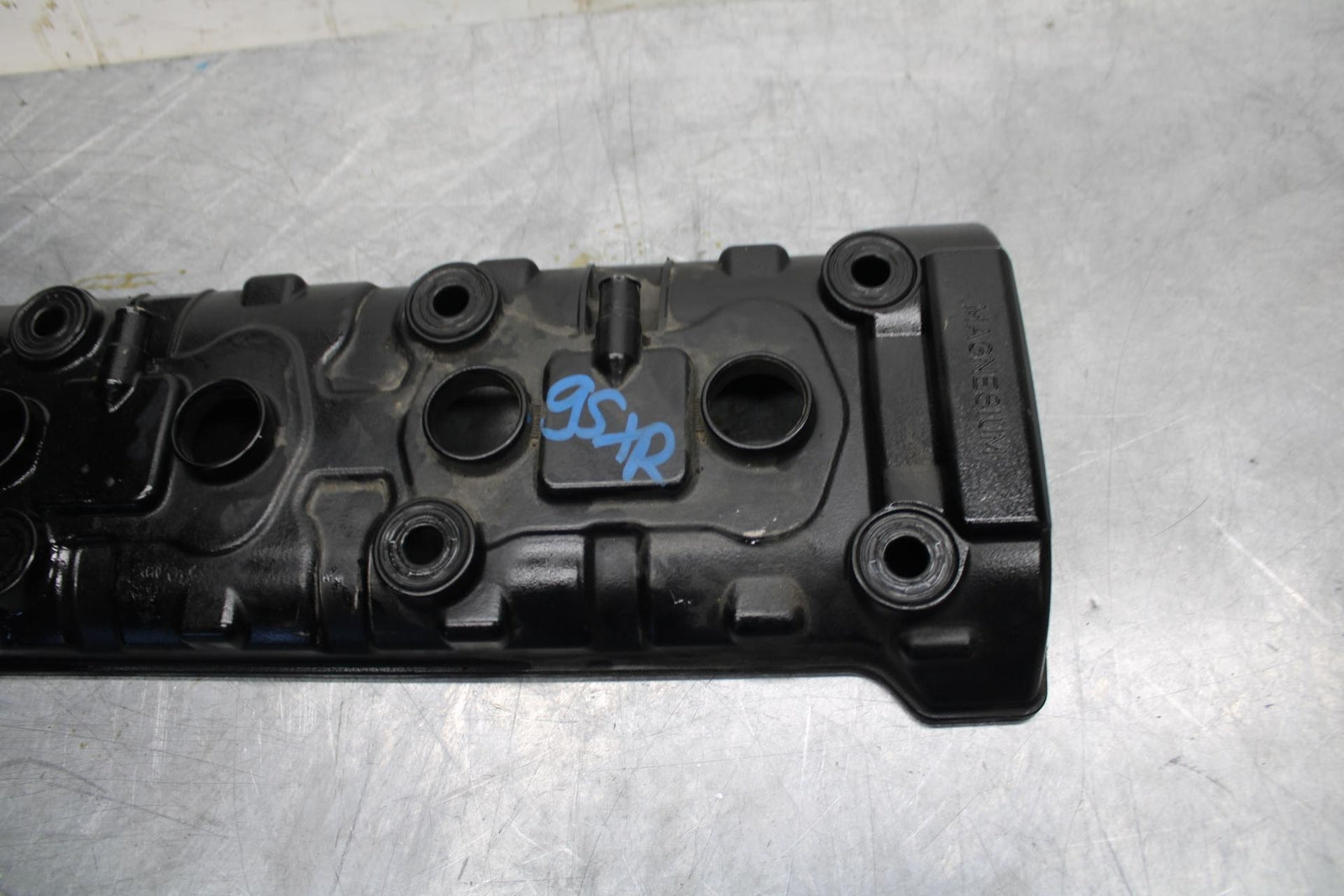 04-05 SUZUKI GSXR600 ENGINE TOP END CYLINDER HEAD COVER 11171-29G00 BB329