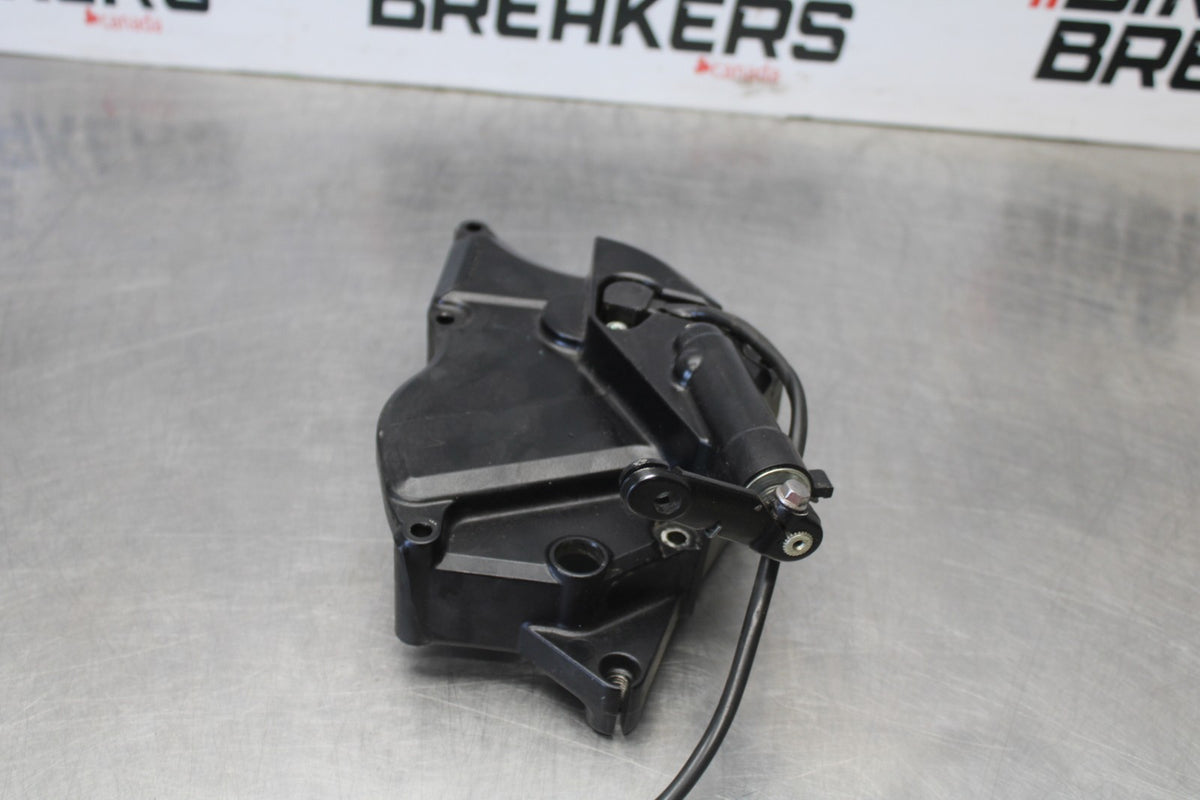 08-10 SUZUKI GSXR 600 ENGINE SPROCKET COVER BB765