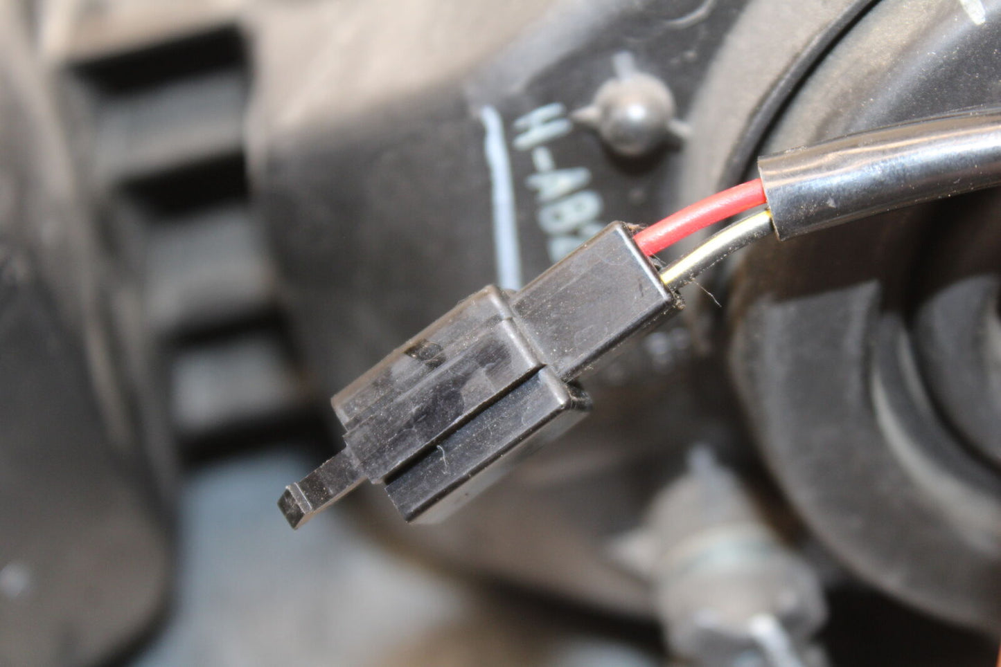 11-12 KAWASAKI NINJA 400 EX400 C FRONT HEADLIGHT HEAD LIGHT LAMP BB358