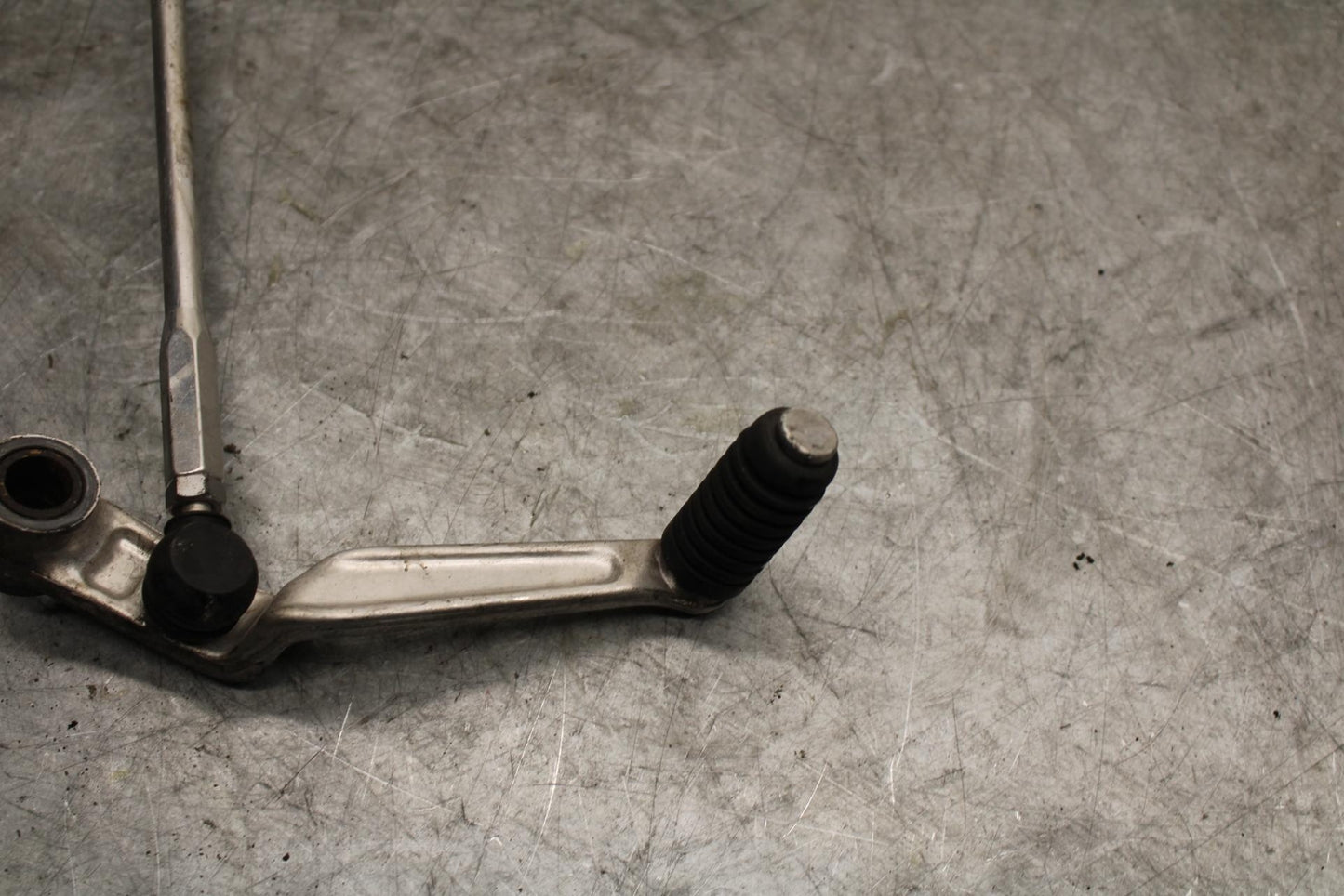 06-07 SUZUKI GSXR750 SHIFTER LINKAGE SHIFT PEDAL 25525-01H00 25600-01H01   BB543