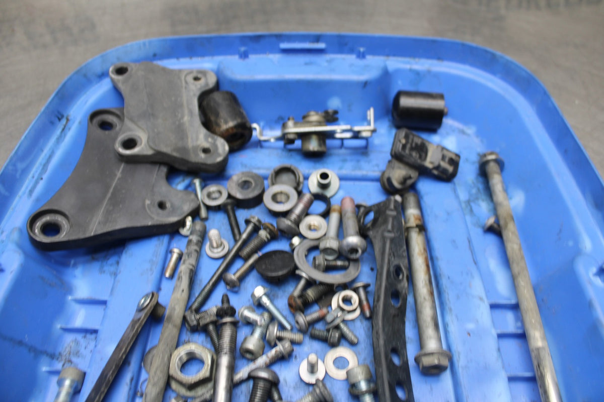 07-08 KAWASAKI NINJA ZX6R ENGINE MOUNTING BOLTS HARDWARE MOTOR SCREWS BB855