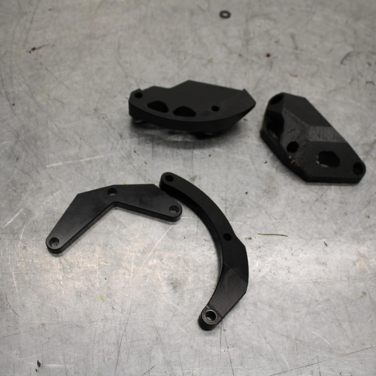 11-15 KAWASAKI ZX1000R ENGINE GAURD PROTECTOR BB445