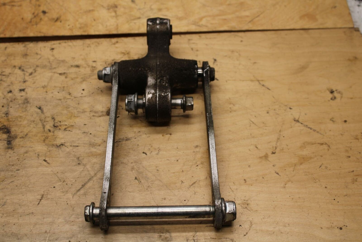 07-12 SUZUKI BANDIT 650S REAR DOGBONE SHOCK LINKAGE LINK BB328