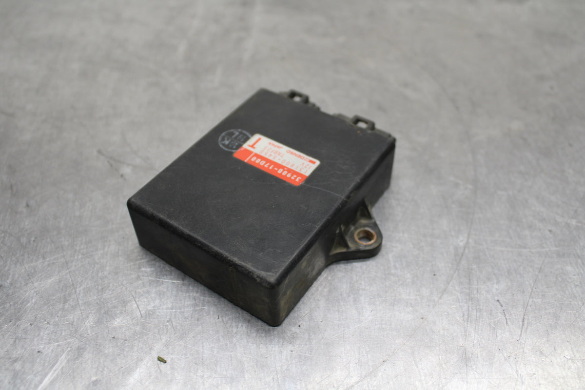 78 SUZUKI GS550E ECU COMPUTER CONTROLLER UNIT BLACK BOX ECM CDI BB133