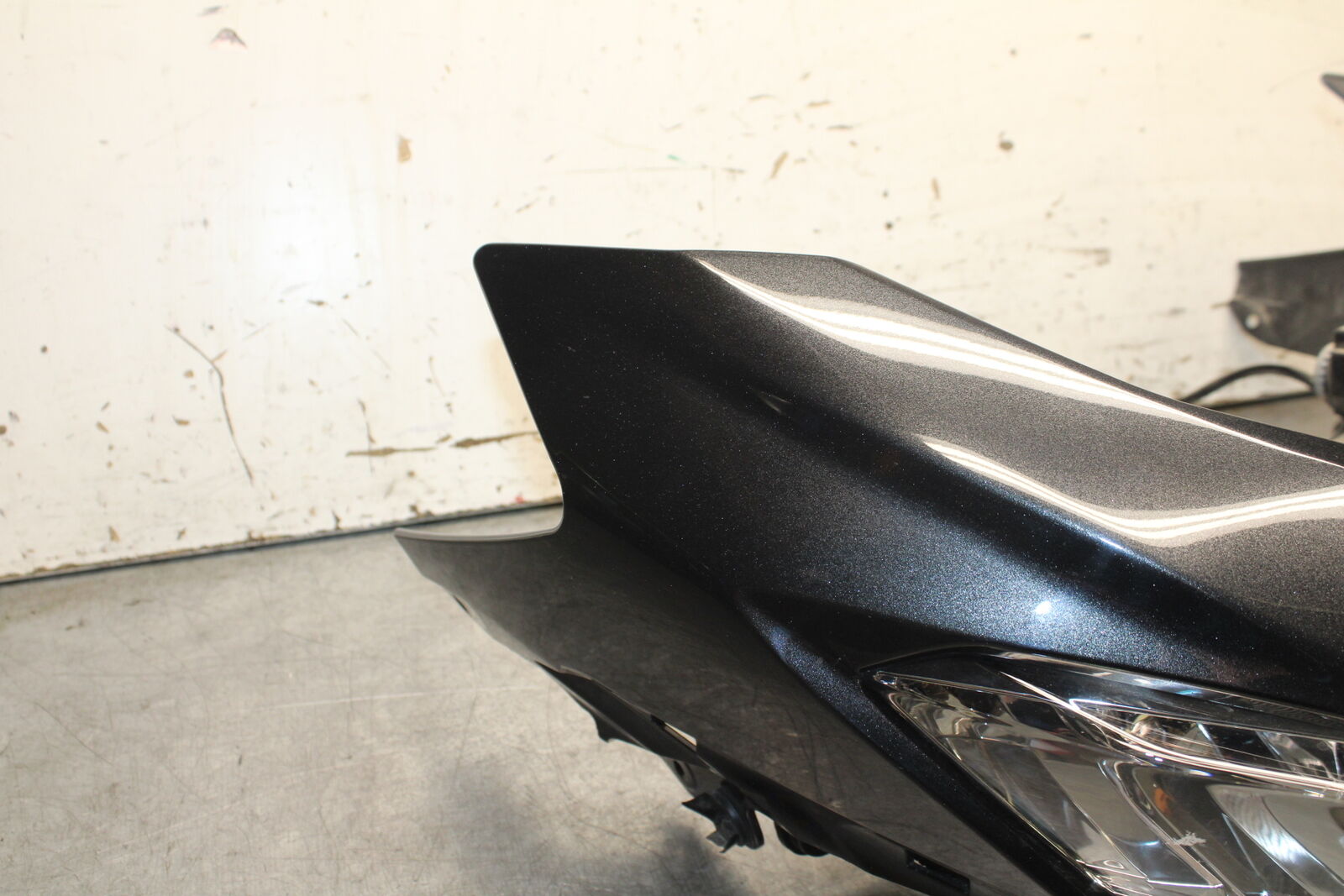 18-23 KAWASAKI NINJA 400 EX400 ABS FRONT HEADLIGHT HEAD LIGHT LAMP BB747