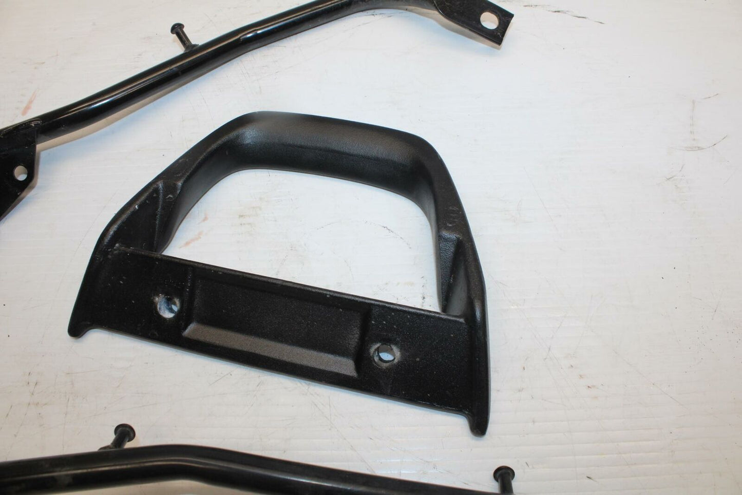 04-09 SUZUKI GS500F PASSENGER REAR SEAT GRAB BAR HANDLE SET BB278