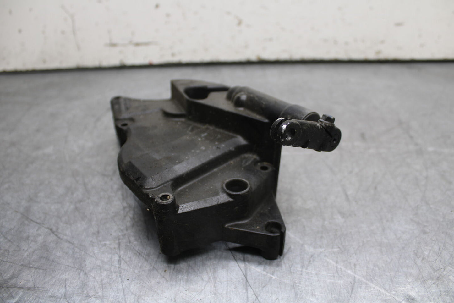 06-07 SUZUKI GSXR 600 ENGINE SPROCKET COVER BB243