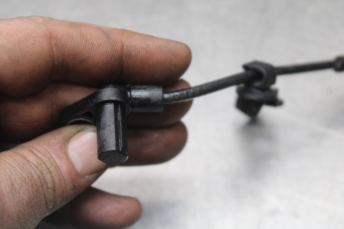 18-26 KAWASAKI Z400 FRONT ABS BRAKE SENSOR BB852