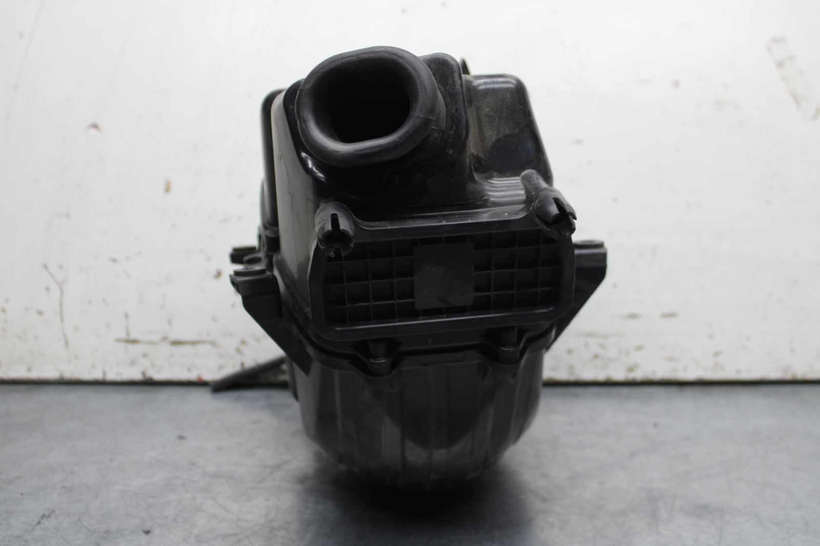 15-16 HONDA CB300F AIRBOX AIR INTAKE FILTER BOX BB740