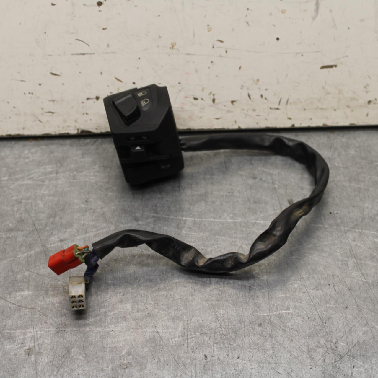 16-24 KTM 390 RC LEFT CLIP ON HANDLE HORN SIGNALS SWITCH SWITCHES BB648