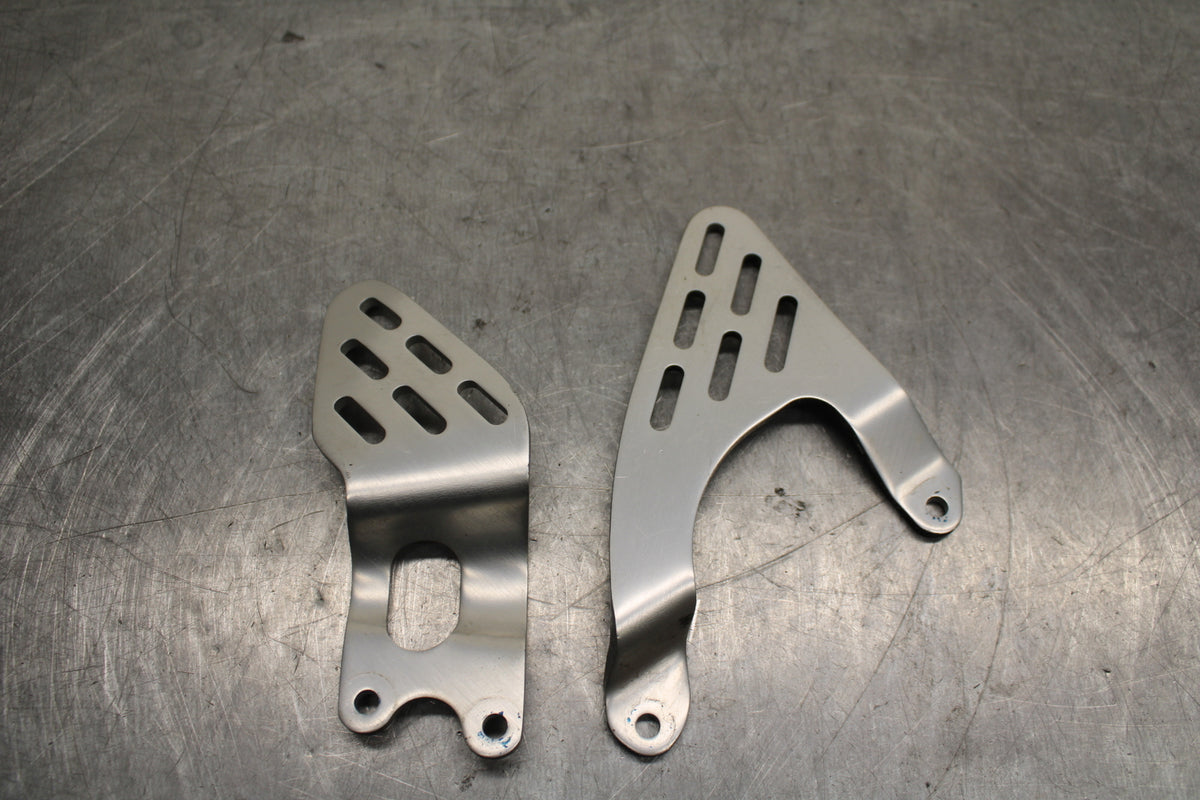 03-05 YAMAHA YZF R6  REARSET REAR SET HEEL GUARD COVER SET BB132