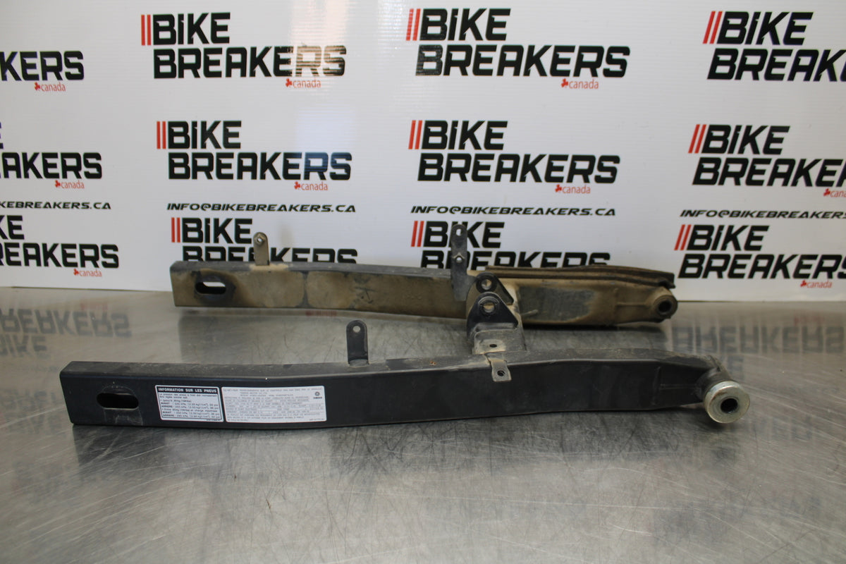 09-15 YAMAHA FZ6R REAR SWINGARM BACK SUSPENSION SWING ARM BB161