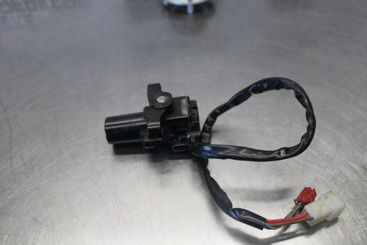 09-15 YAMAHA FZ6R IGNITION LOCK KEY SET W/ GAS CAP BB686