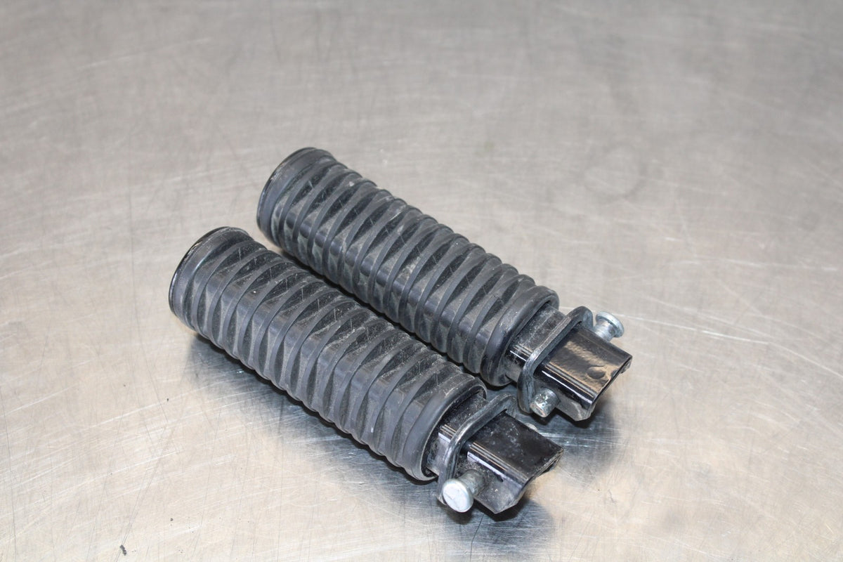 14 HONDA SHADOW 750 VT750C2B REAR PASSENGER FOOT STEP PEG SET BB867