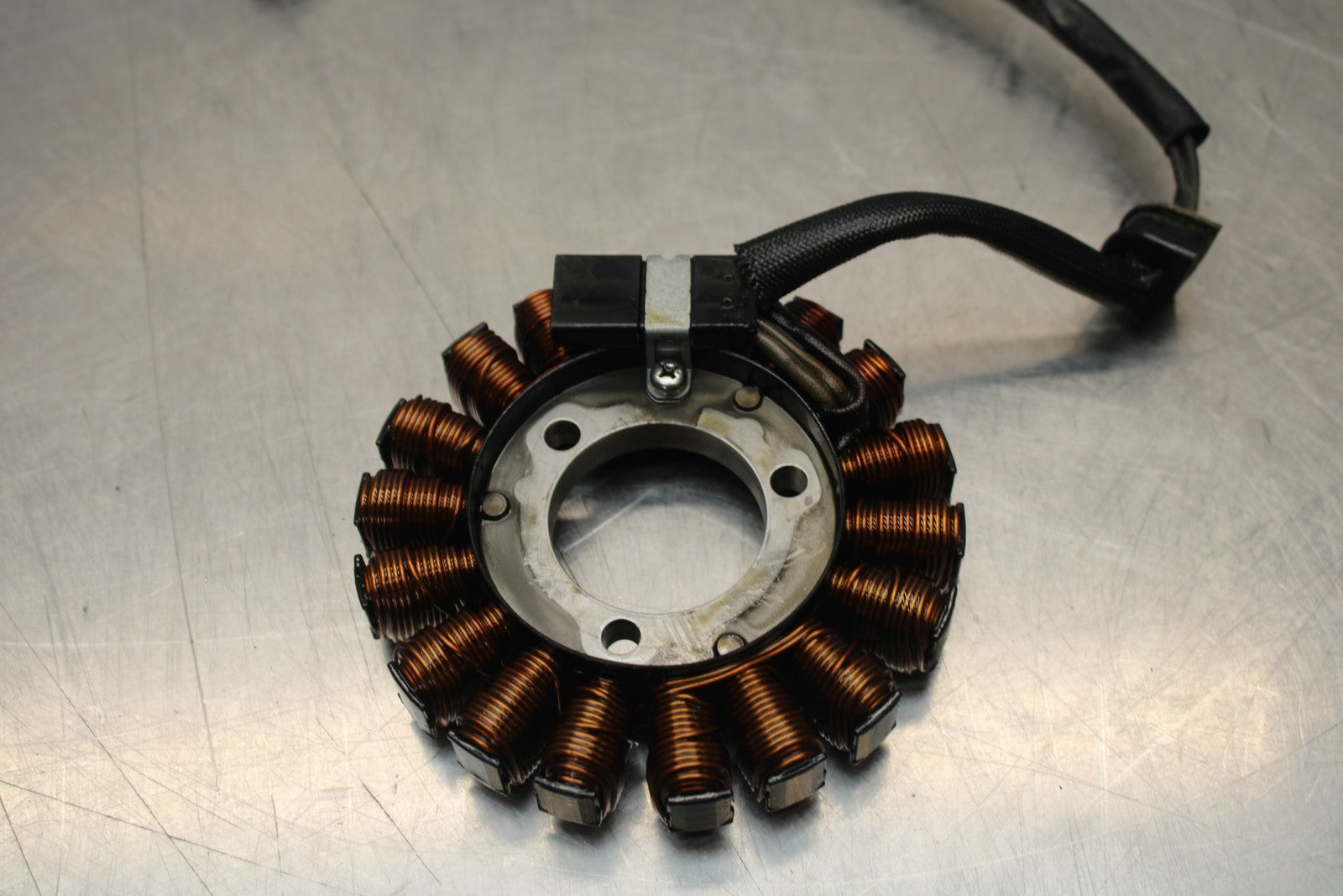11-22 SUZUKI GSXR 600  STATOR GENERATOR ALTERNATOR MAGNETO BB193