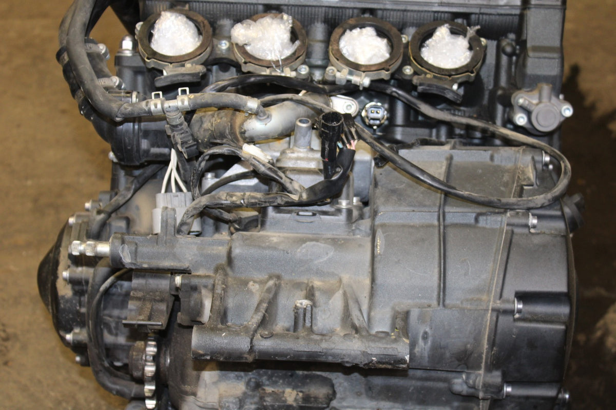 13 YAMAHA YZF R1 ENGINE MOTOR BB781