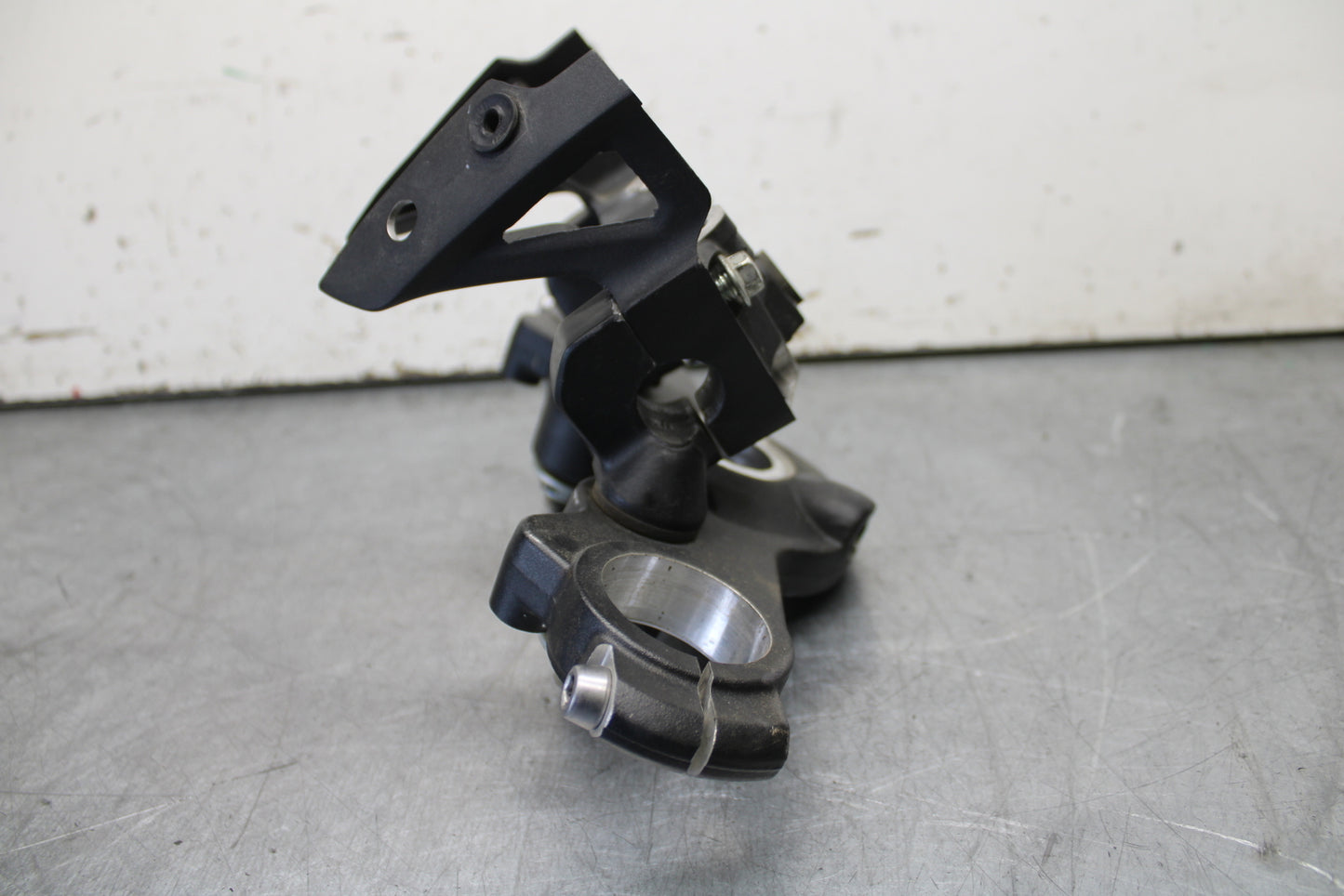 12-17 KAWASAKI ER-6N Z650 FORKS UPPER TRIPLE TREE CLAMP BB709