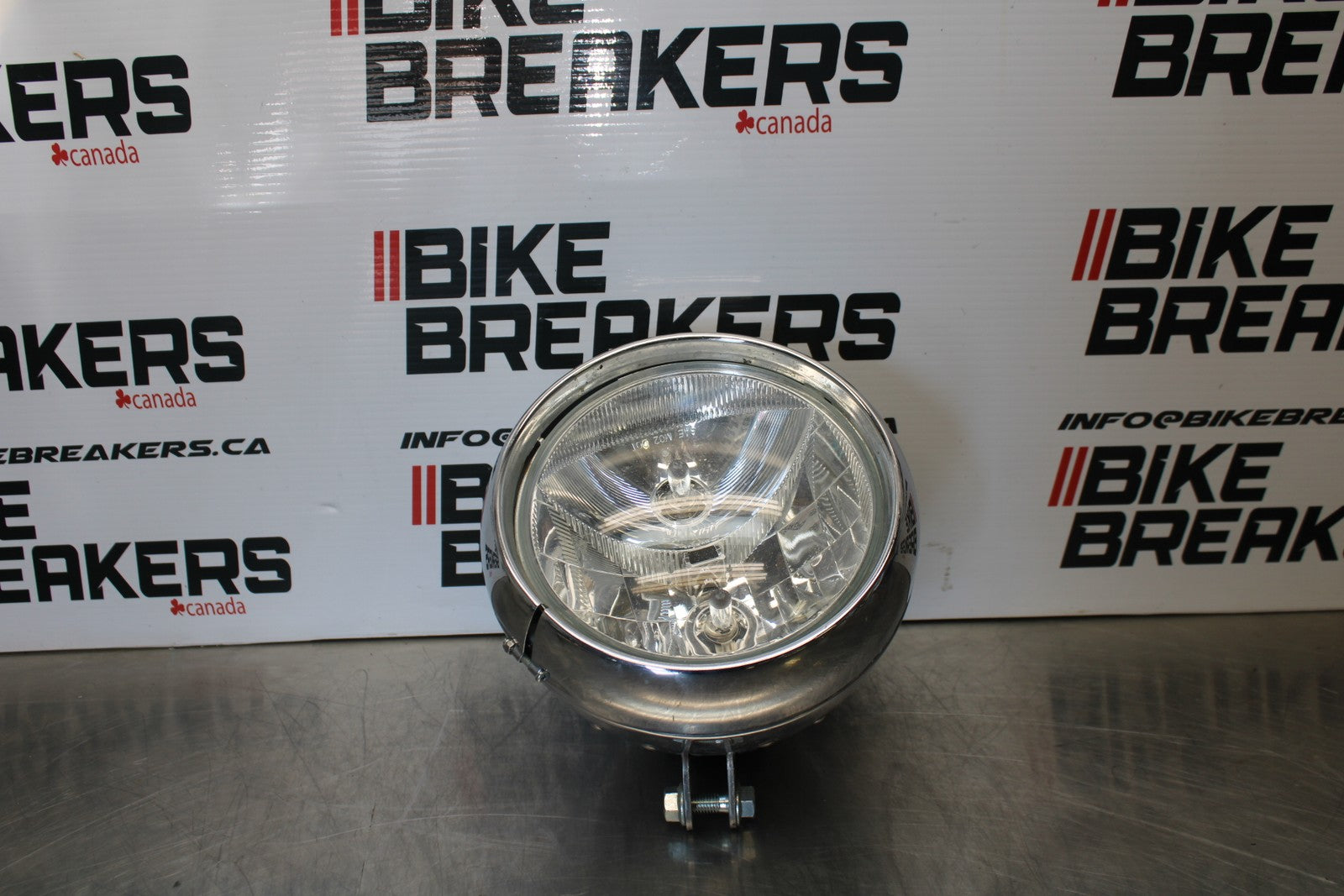 05-06 VICTORY KINGPIN DELUXE SINGLE HEADLIGHT HEAD LAMP LIGHT BB195