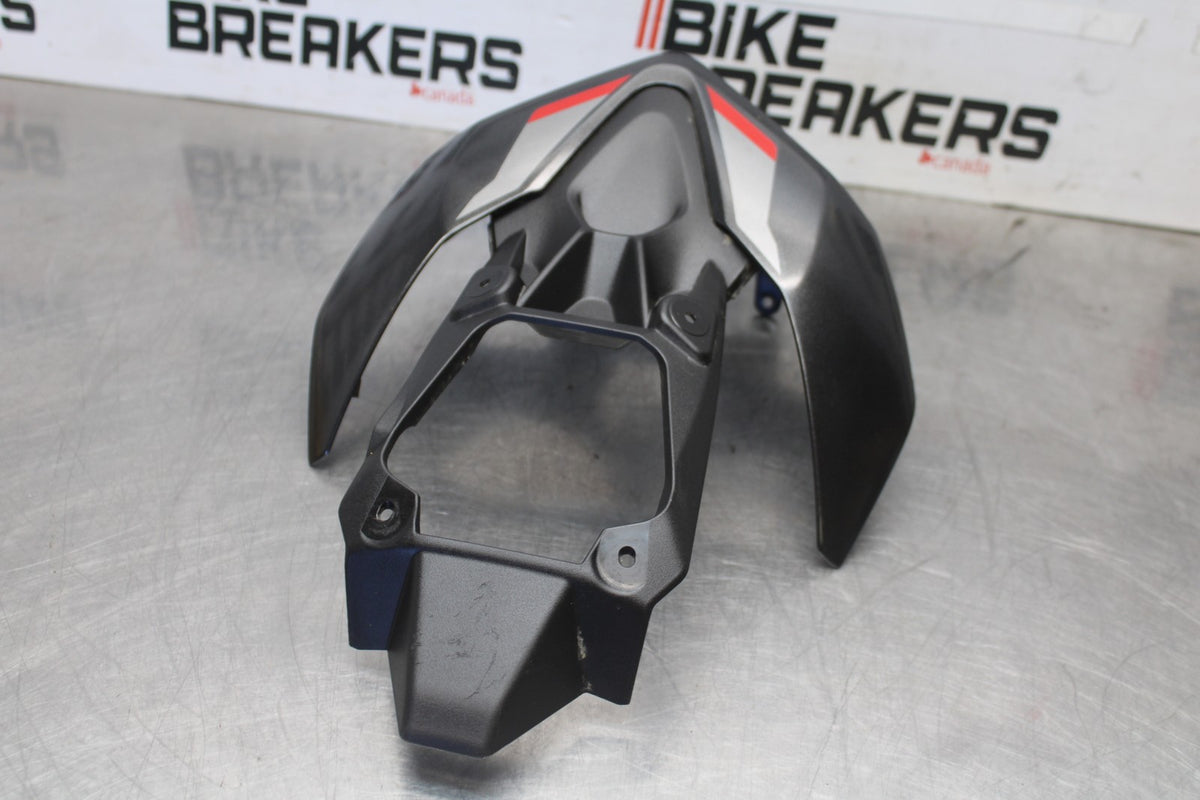 25 KAWASAKI Z900 FRONT UPPER NOSE FAIRING COWL SHROUD BB928