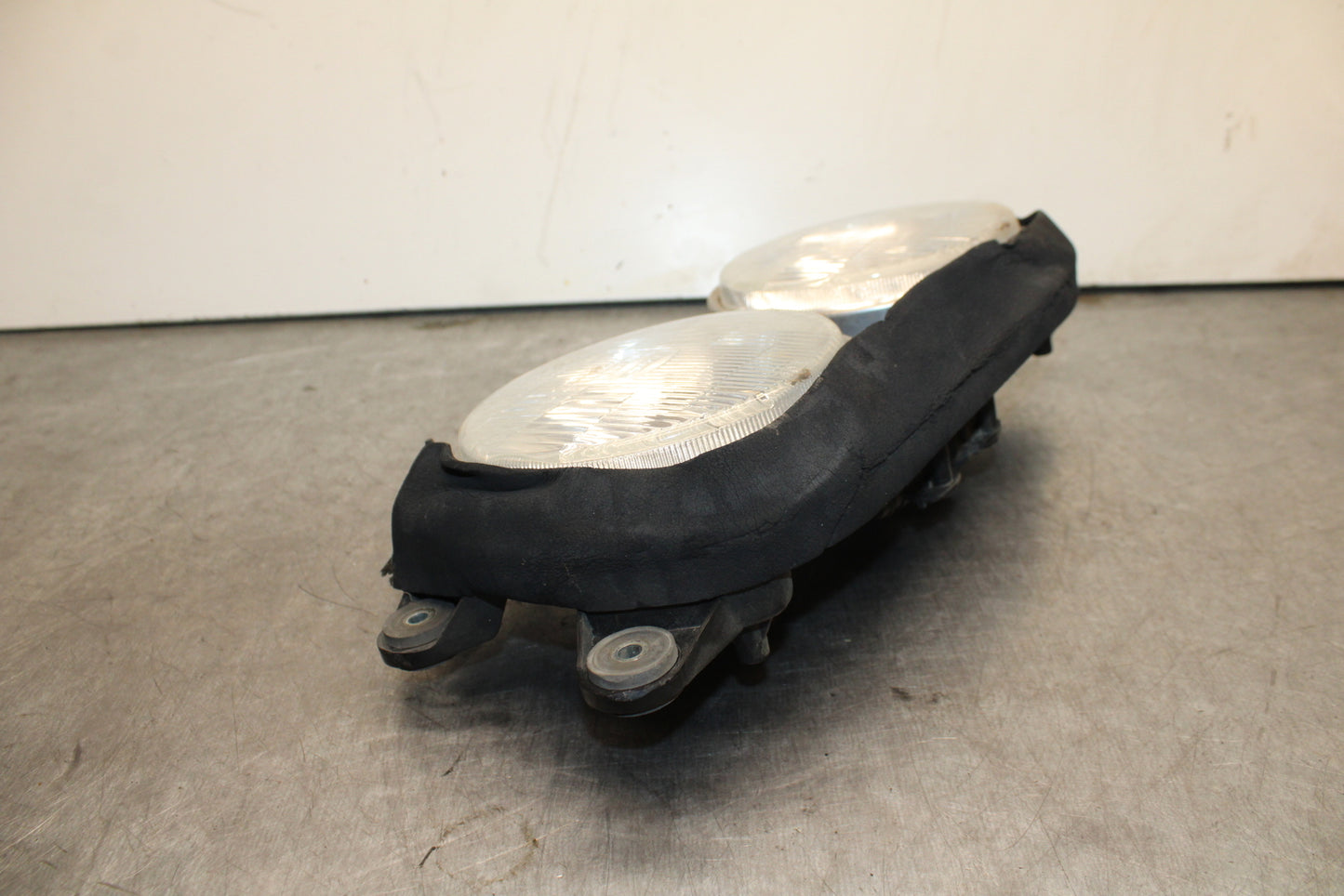 93-94 KAWASAKI NINJA ZX7R FRONT HEADLIGHT HEAD LIGHT LAMP BB122