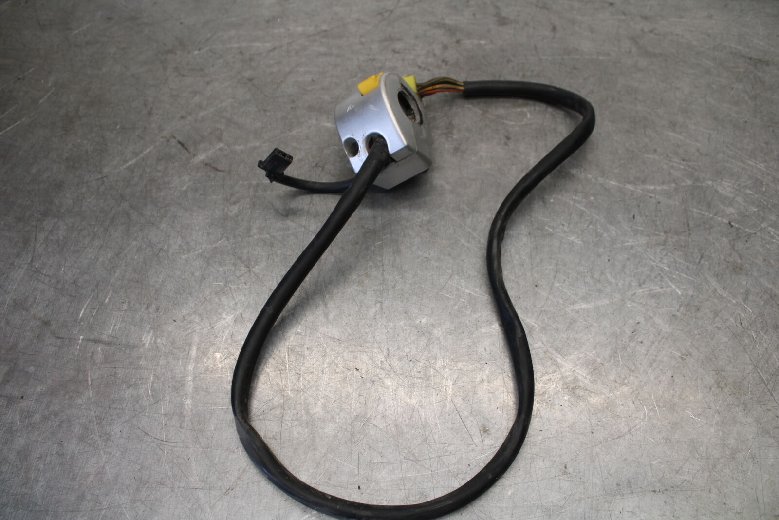 05-09 SUZUKI BOULEVARD C90 LEFT CLIP ON HANDLE HORN SIGNALS SWITCH BB692