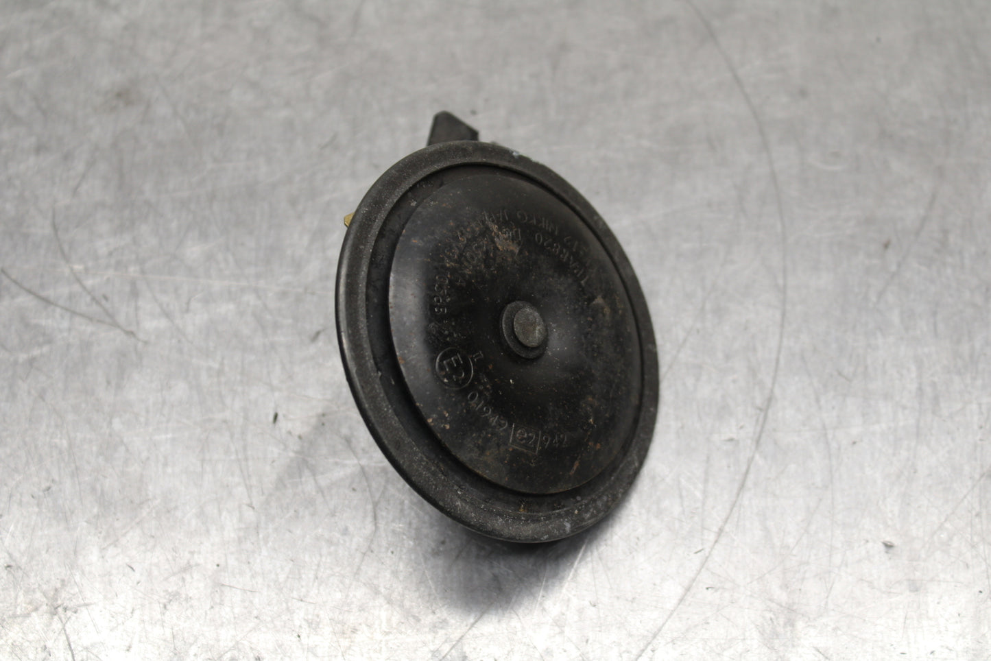 12-13 KAWASAKI Z1000 HORN SIGNAL BB743