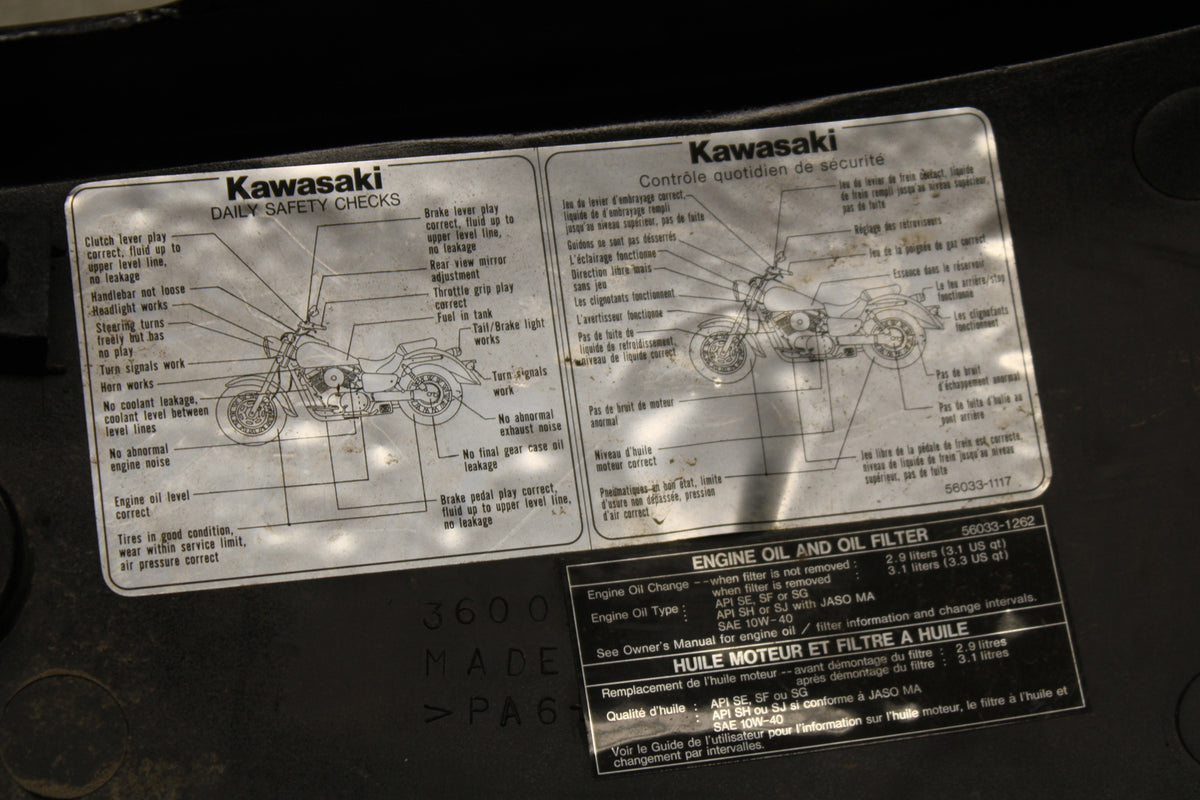 05-08 KAWASAKI VULCAN 1500 VN1500N CLASSIC SIDE COVER PANEL COWL SET BB133