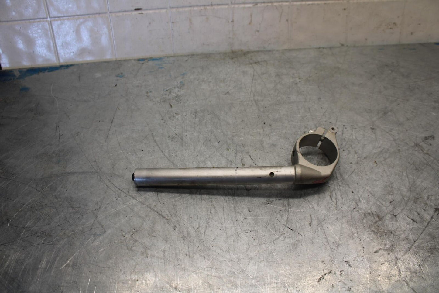07-08 YAMAHA YZF R1 RIGHT CLIP ON HANDLEBAR BB425