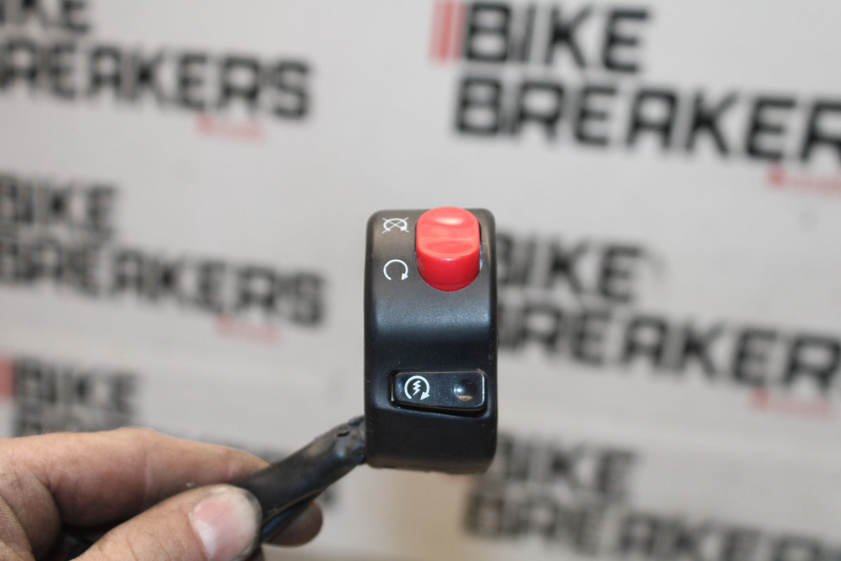 05-08 TRIUMPH SPEED TRIPLE 1050 RIGHT CLIP ON HANDLE KILL OFF START SWITCH BB933