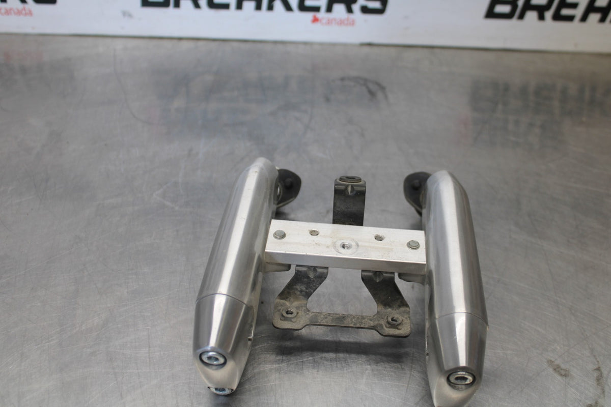 07 SUZUKI BOULEVARD M50 HANDLEBAR RISERS BB897