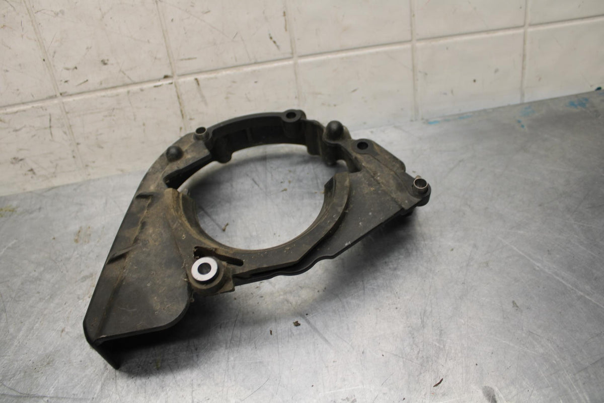 2007 Yamaha V Star 1300 XVS1300A ENGINE SPROCKET COVER PULLY INNER BB03