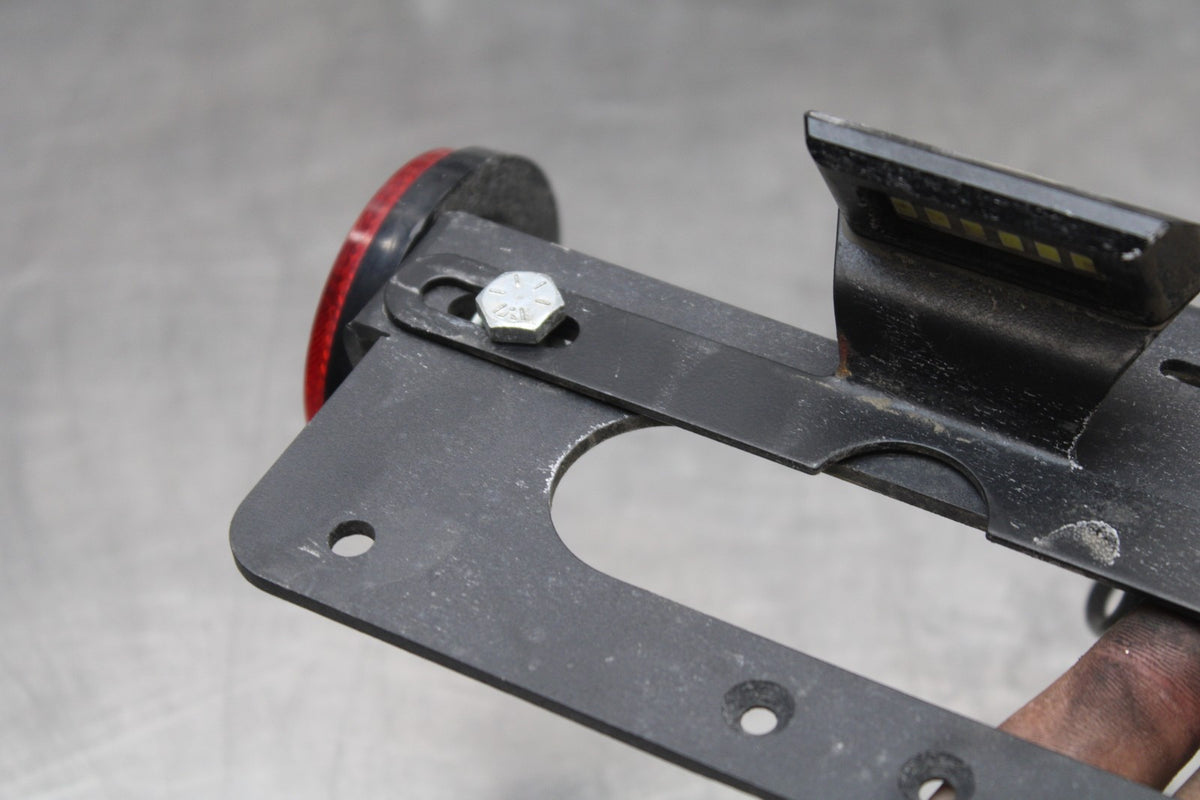 08-16 YAMAHA YZF R6 FENDER ELIMINATOR LICENSE PLATE BRACKET  BB856