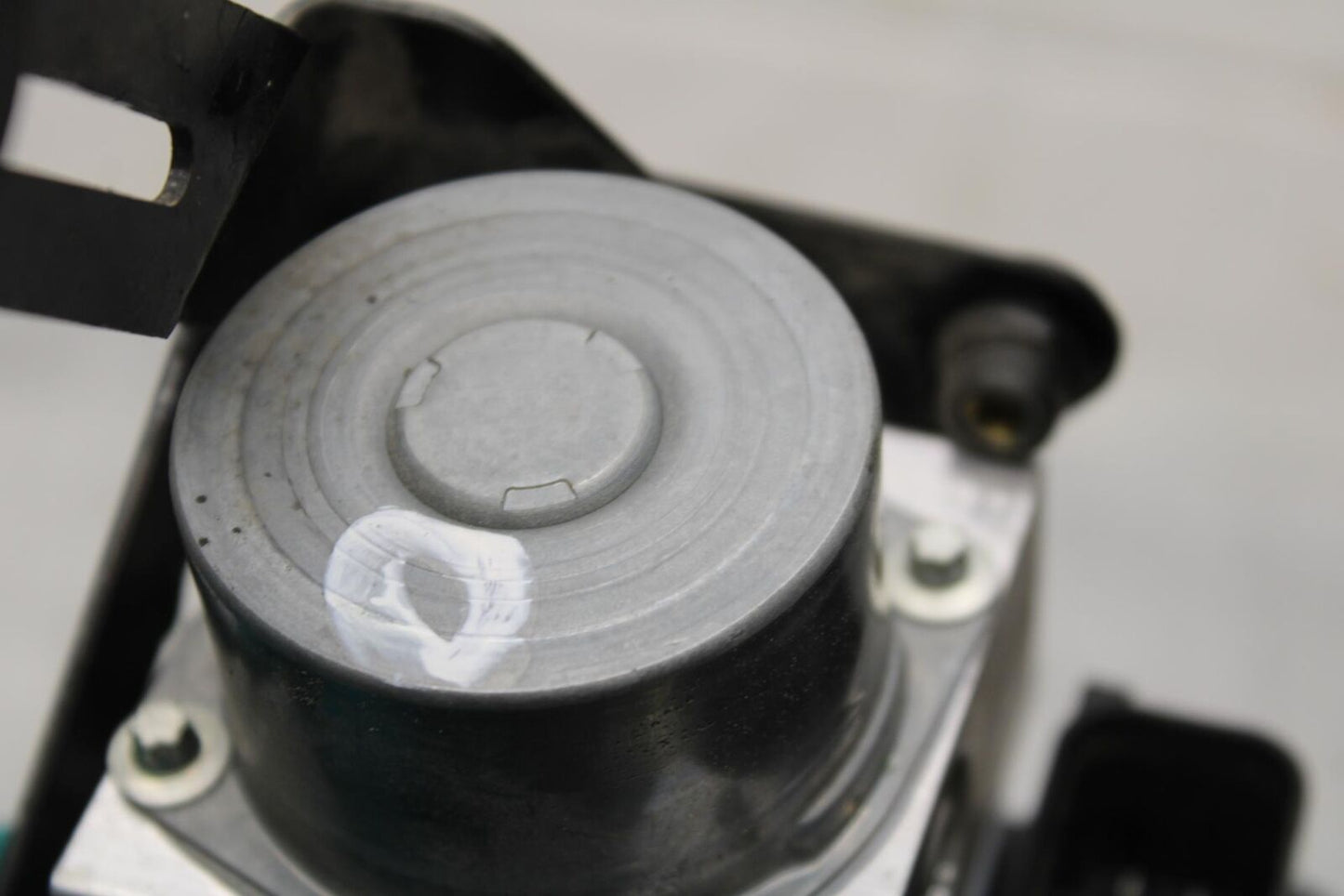 16-20 KAWASAKI ZX10R ABS PUMP UNIT MODULE BB591