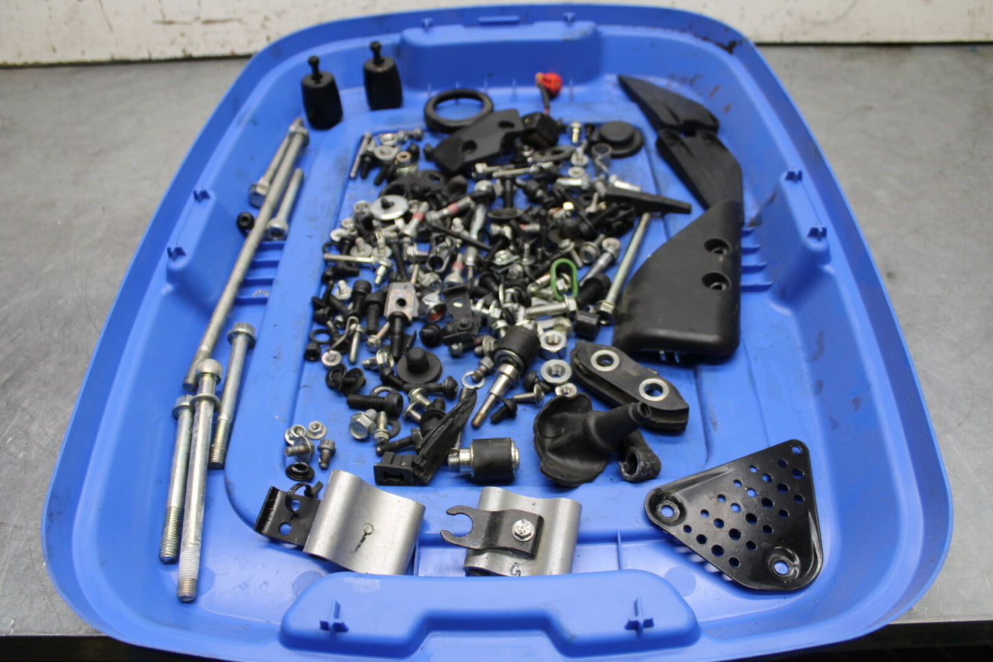 17-24 KTM 390 DUKE MOUNTING BOLTS HARDWARE MOTOR SCREWS BB734