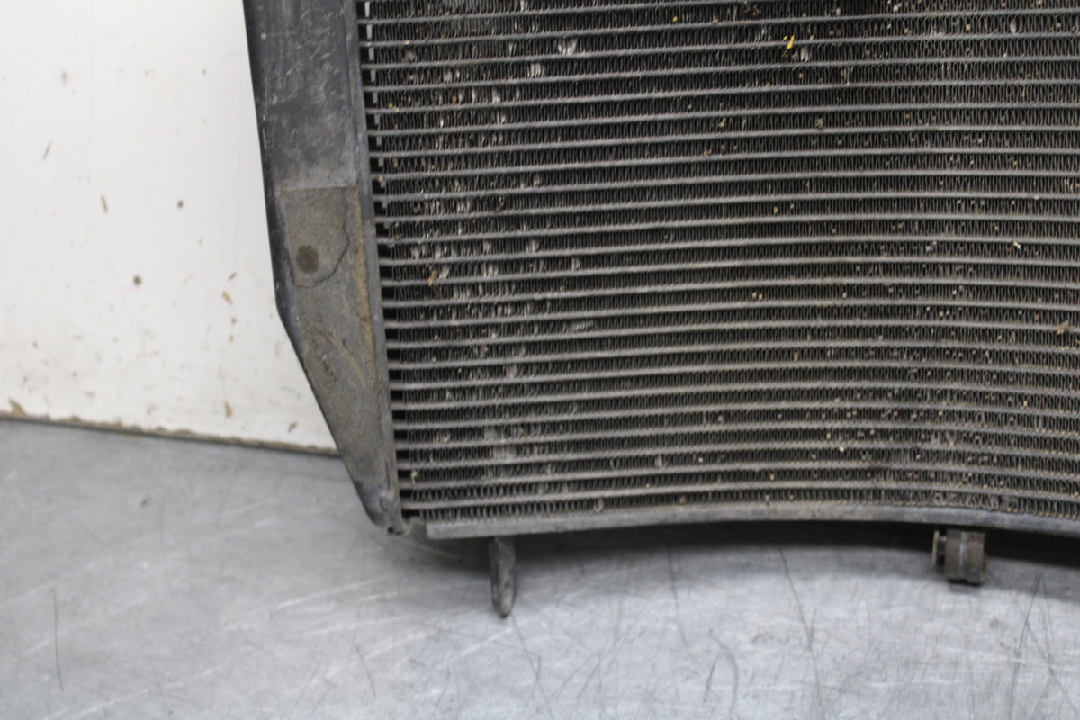 06 YAMAHA YZF R6 ENGINE RADIATOR MOTOR COOLER RADIATER 2C0-12461-00-00 BB716