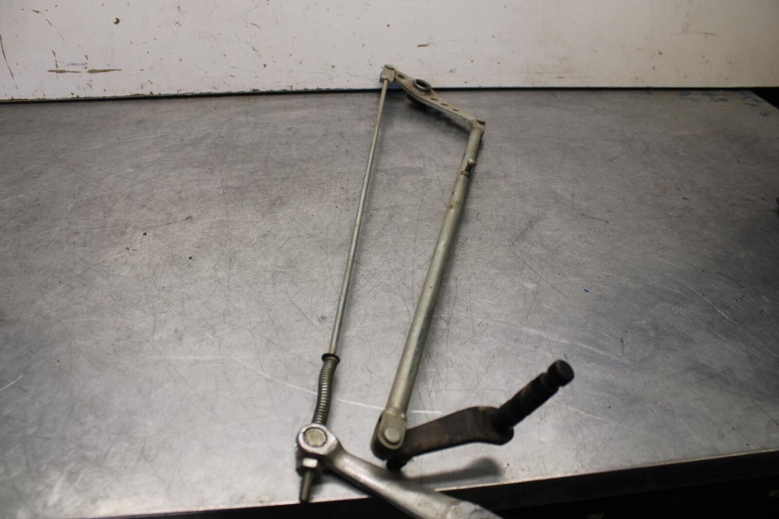 2013 Suzuki Boulevard C50T REAR BACK BRAKE LINK LINKAGE CABLE LINE BB625