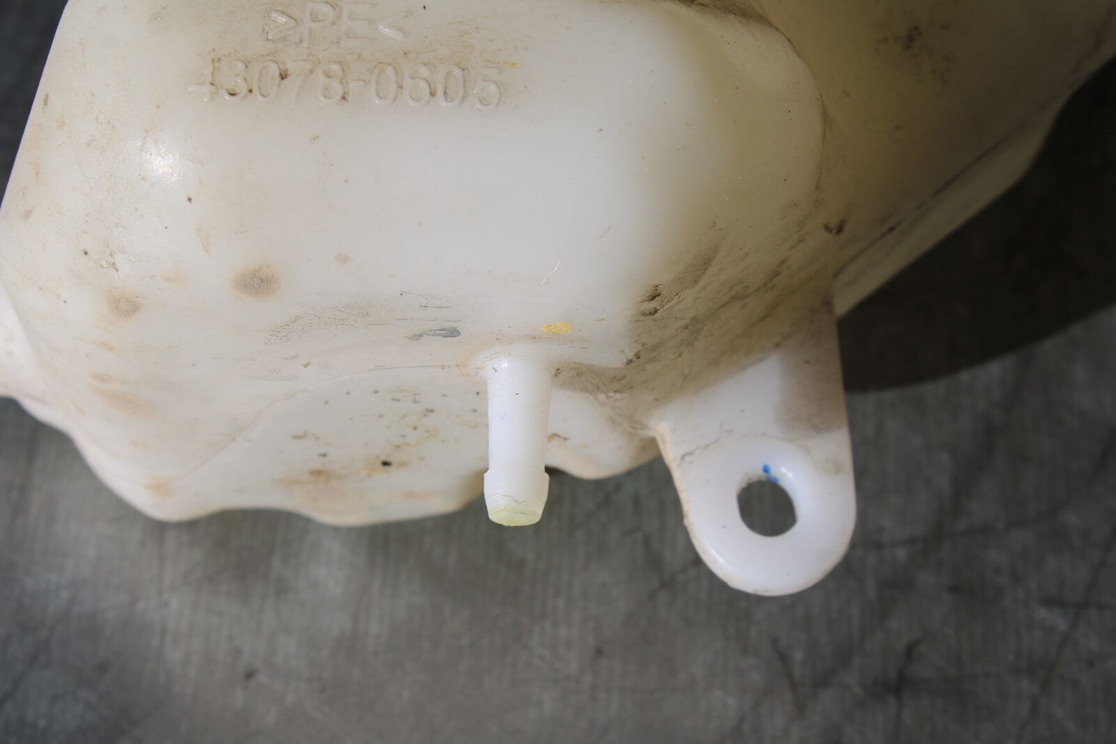 19-22 KAWASAKI Z400 COOLANT WATER TANK RESERVOIR BOTTLE BB708