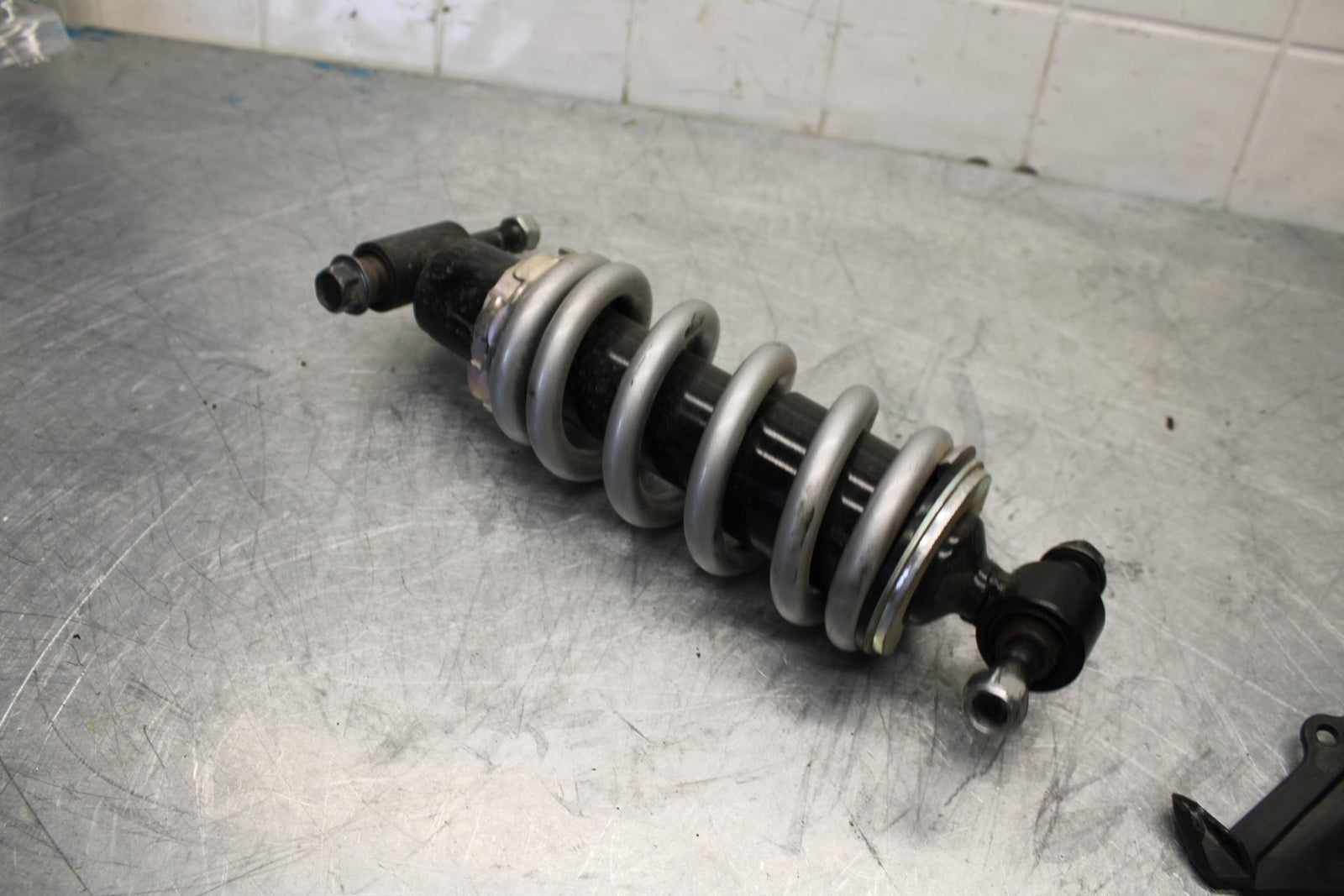 17-18 YAMAHA YZF R3 REAR BACK SHOCK ABSORBER SUSPENSION BB438