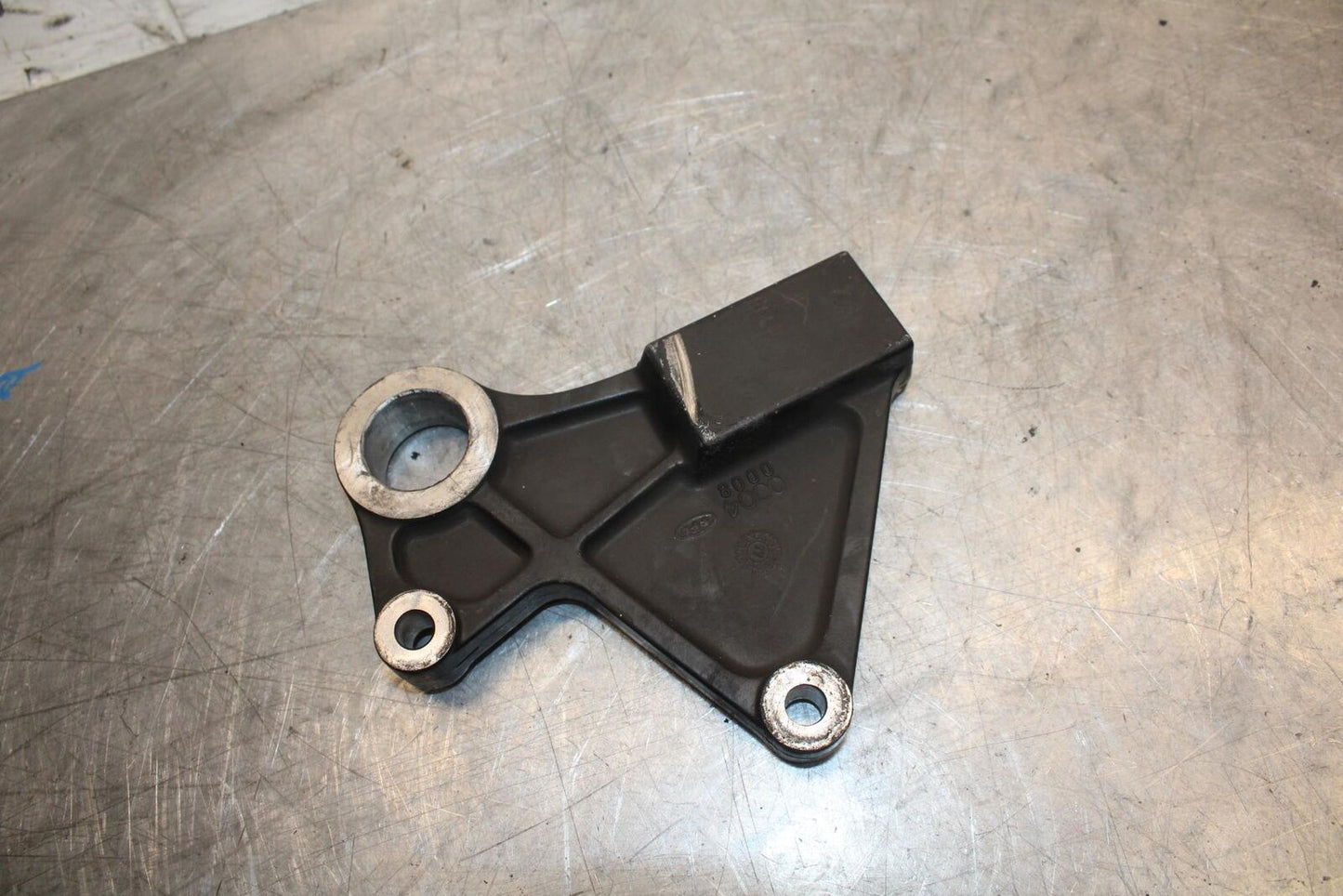 2005 Kawasaki Ninja ZX6R ZX636C REAR BRAKE CALIPER HANGER BACK MOUNTING  BB03