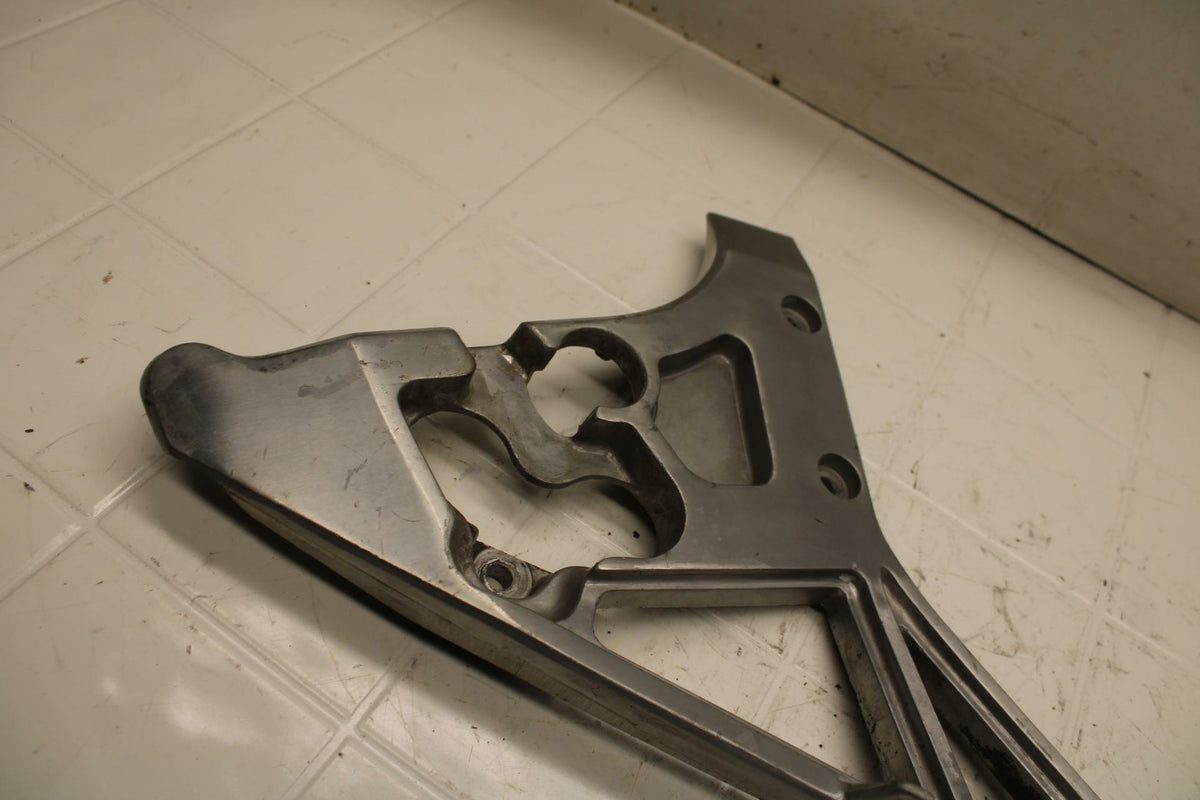 92-93 YAMAHA FJ1200A ABS RIGHT REAR BACK PASSENGER PEG BB07