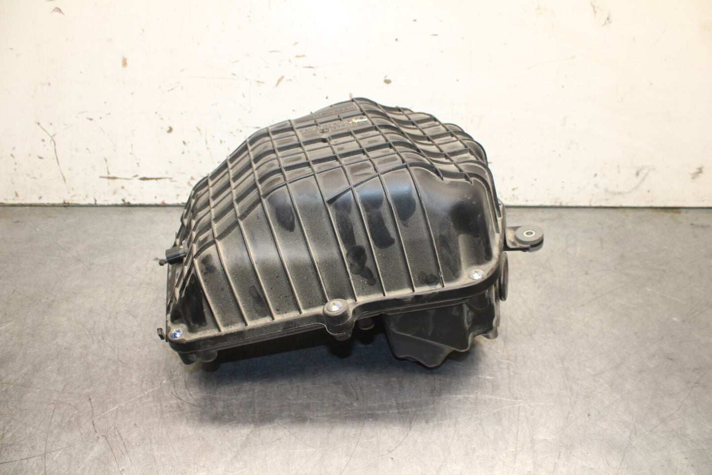 18-23 KAWASAKI NINJA 400 EX400 ABS AIRBOX AIR INTAKE FILTER BOX BB747