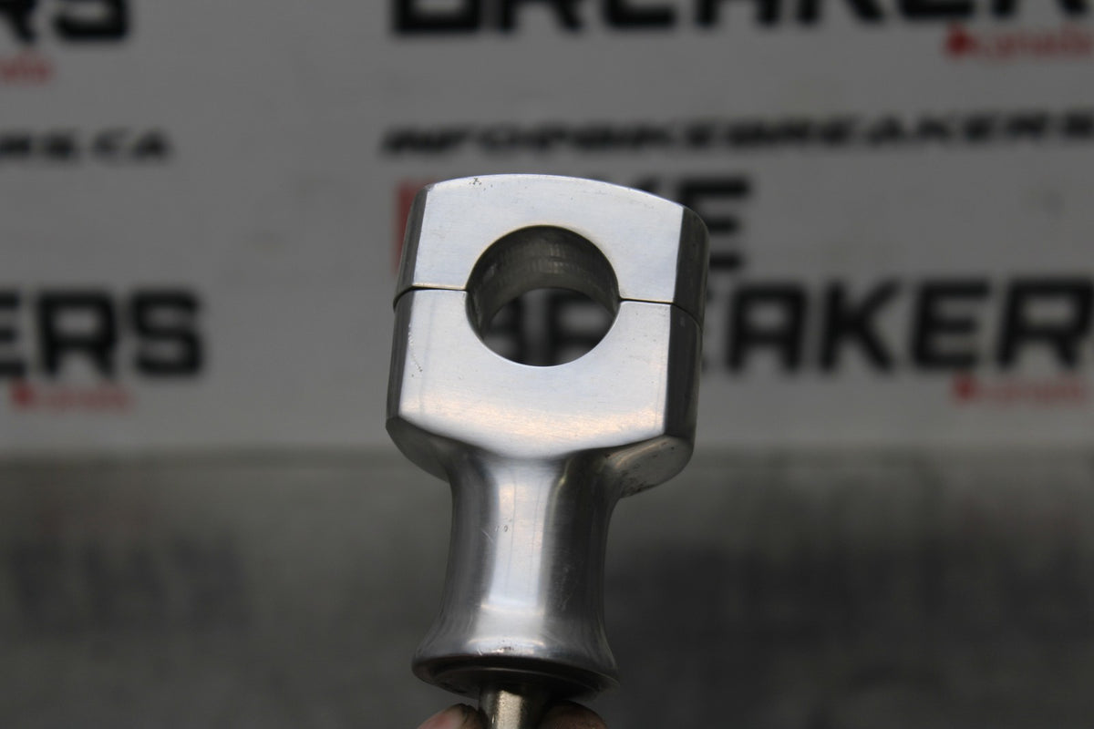 07 HONDA VTX1300R HANDLEBAR RISERS BB825
