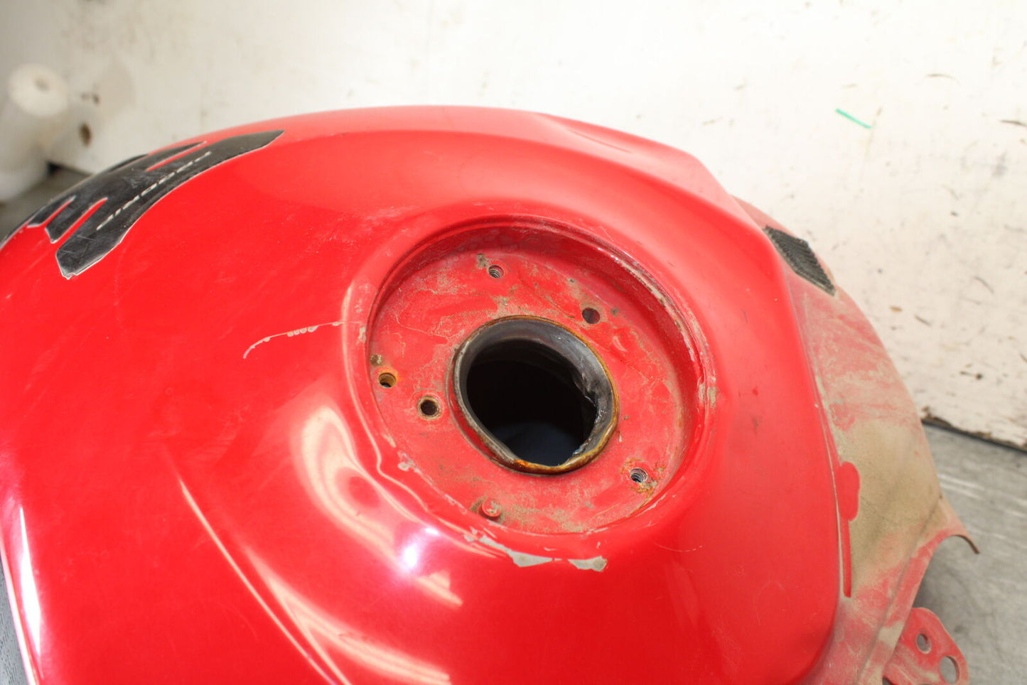 06-07 SUZUKI GSXR 600 GAS TANK FUEL CELL PETROL RESERVOIR BB694