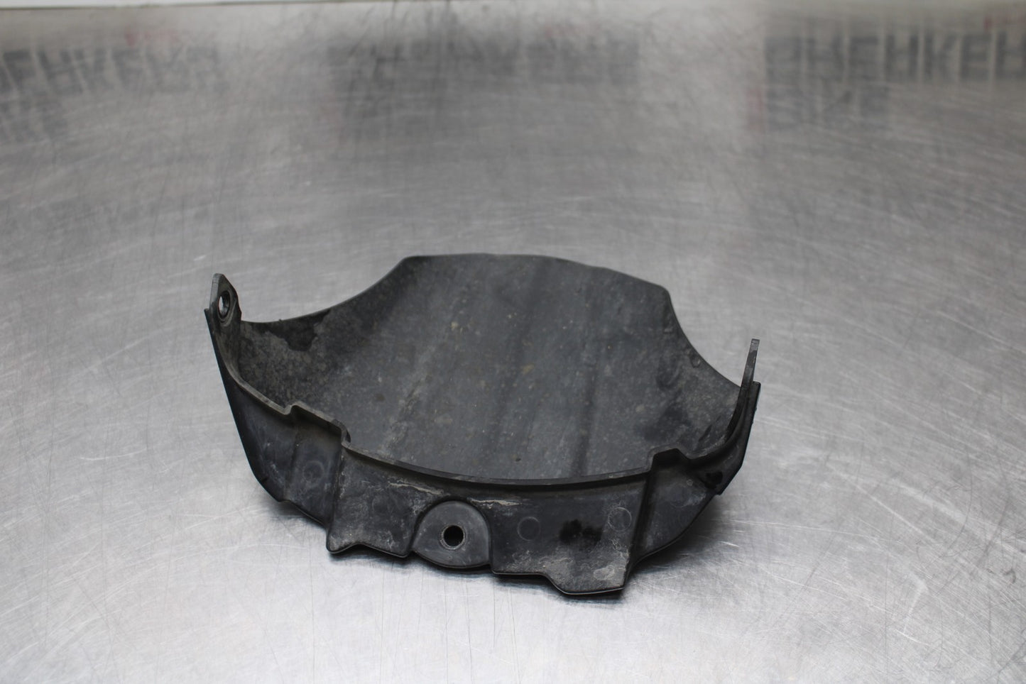 07 SUZUKI GSXR1000 REAR BACK WHEEL TIRE HUGGER FENDER BB770